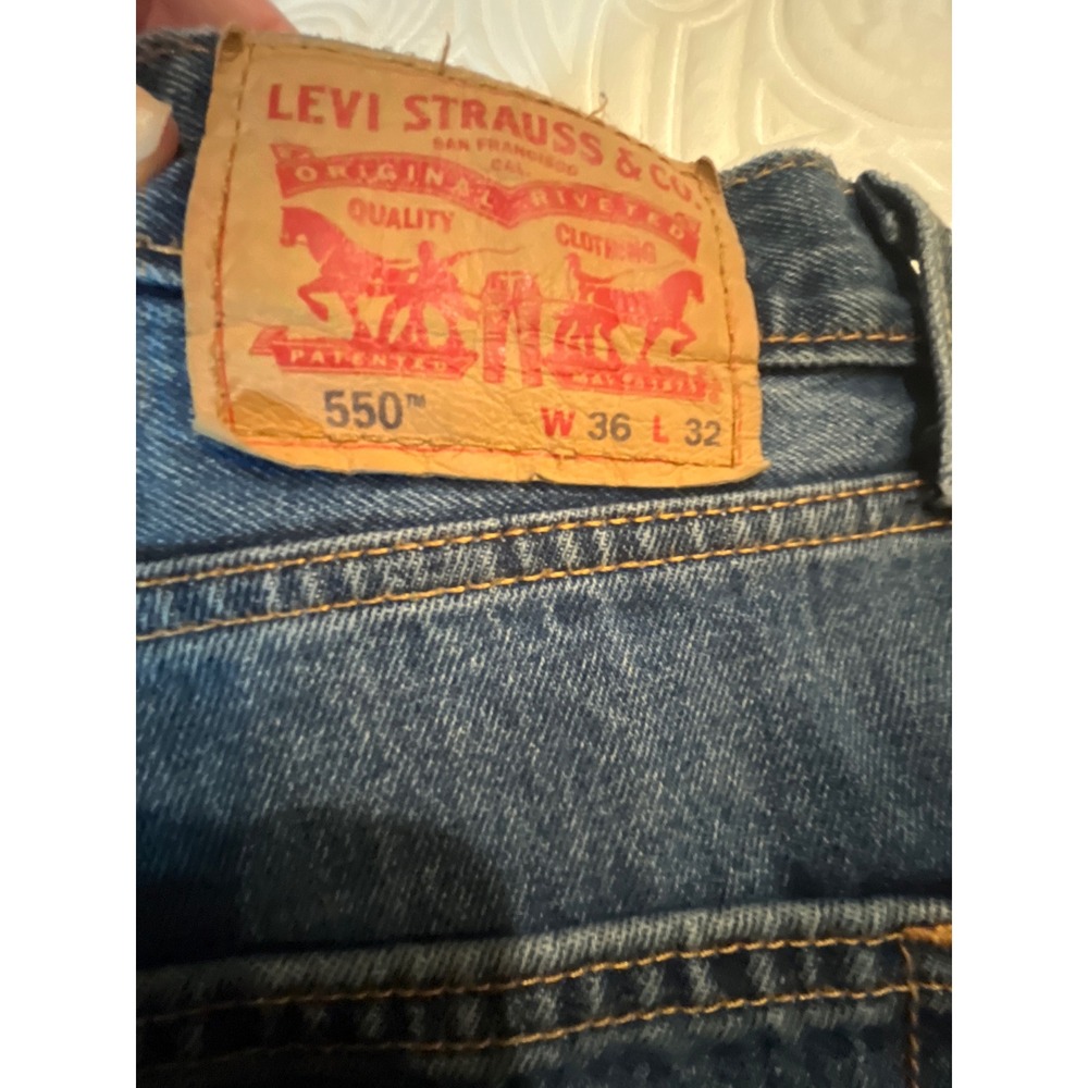 Levis 550 Relaxed Fit Mens Jeans 36x32 Medium Wash Blue Denim - Picture 5 of 7